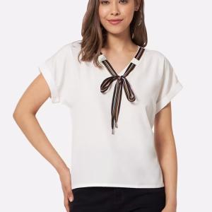 women's straight v neck top