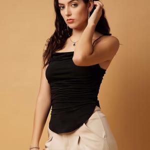 women black shoulder strap tank top