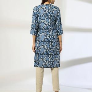 Women Floral Print Straight Kurta