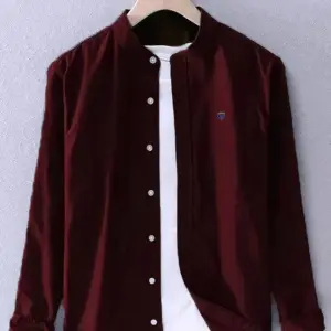 Fubar Men Solid Casual Maroon Shirt