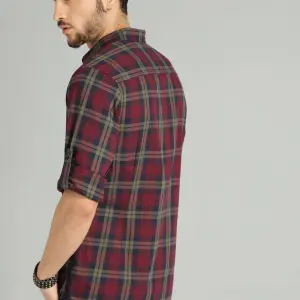 Roadster Men Maroon & Navy Blue Checked Pure Cotton Casual Sustainable Shirt (44) by SANKAN