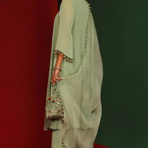 Eesha Mahajan Jade Embroidered Kurta Set for Women at Lovel